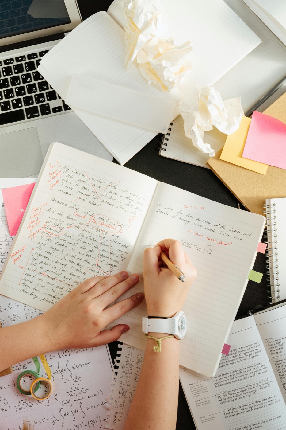 Handwritten literature note-taking setup